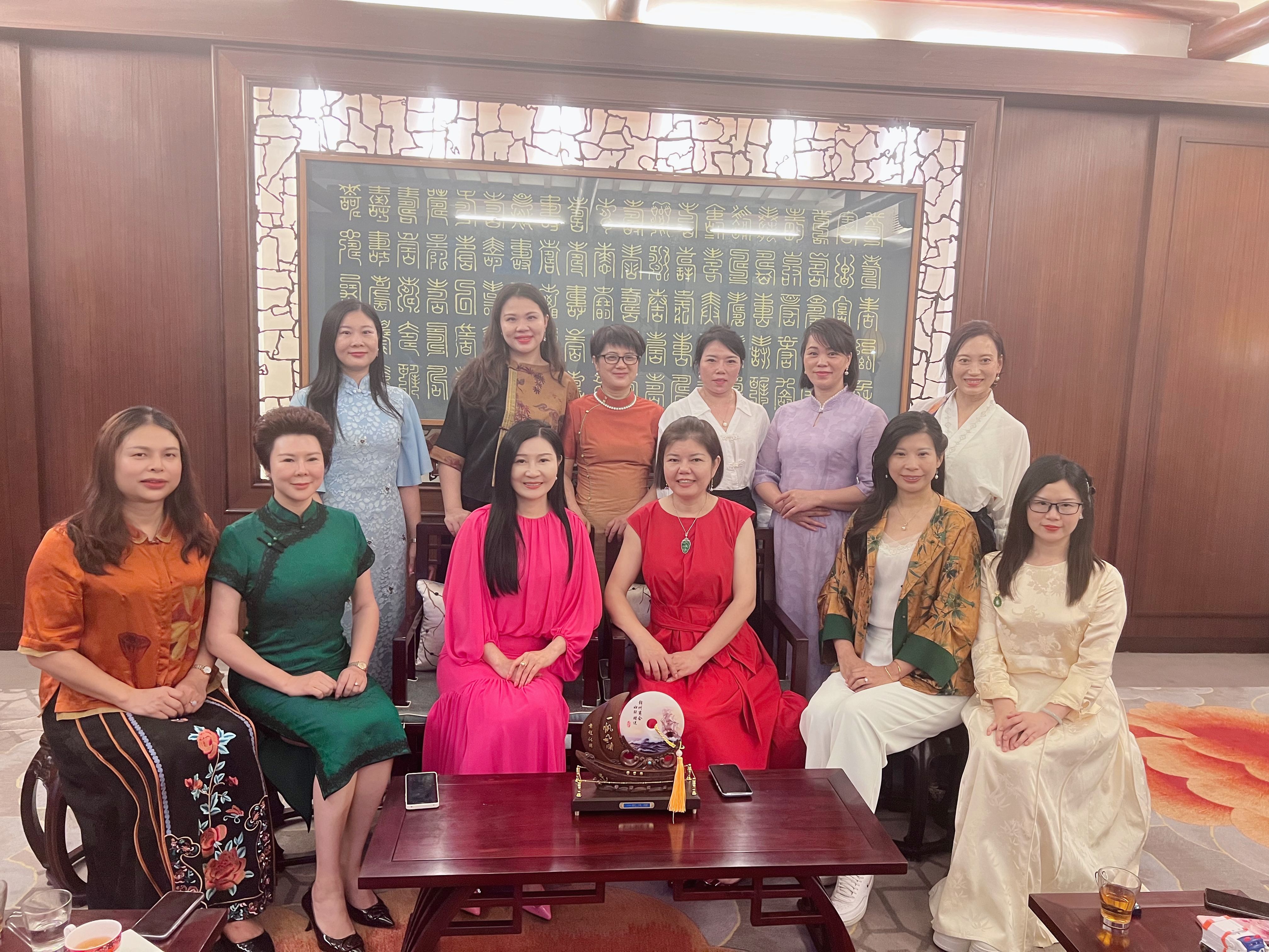 【妇联活动】妇联探访中科天鹏，共话女性创新自爱之道